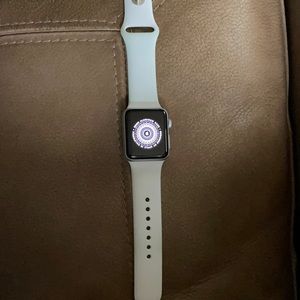 Apple Watch series 3 (38mm small face)